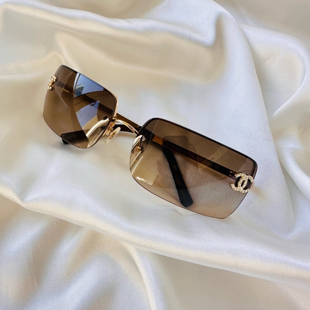 RARE✨Chanel vintage rimless sunglasses.